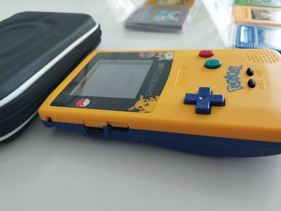 Gameboy color Pokémon com 7 jogos Pokémon e acessórios