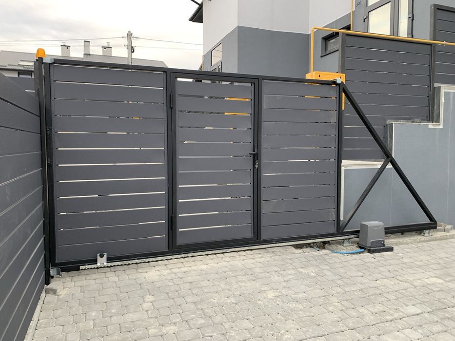 Ворота відкатні під замовлення