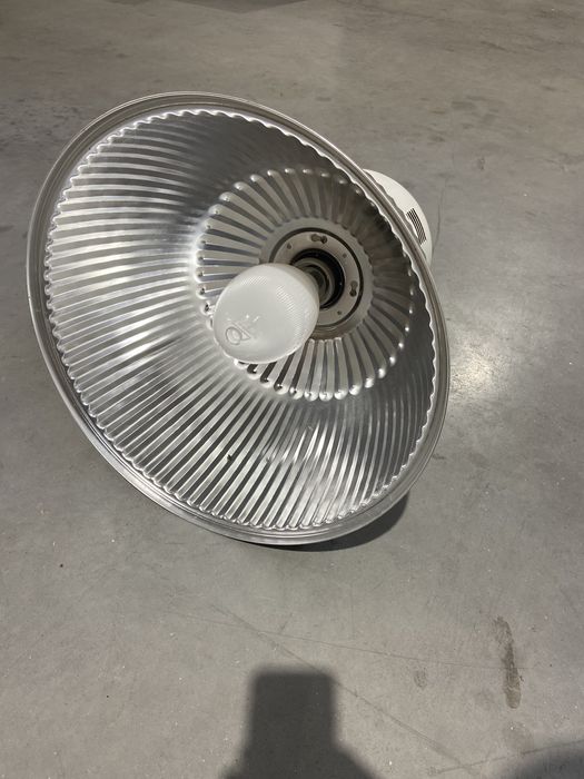 Campânulas industriais