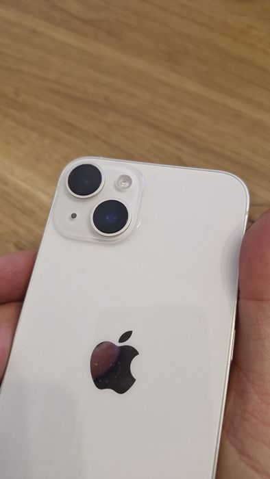 iPhone 14 biały idealny zadbany plus dużo etui