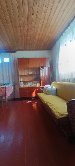 Продається будинок в  5 км від Житомира.