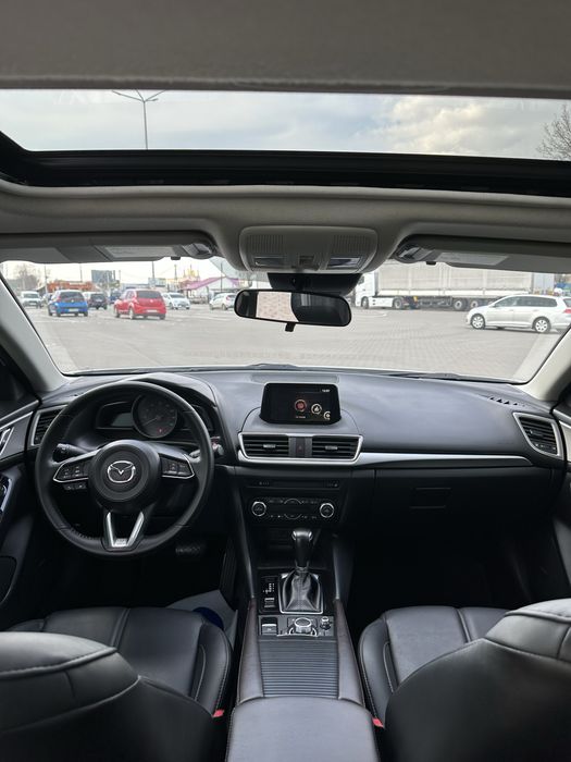 Mazda 3 2018 р 2.5 benz
