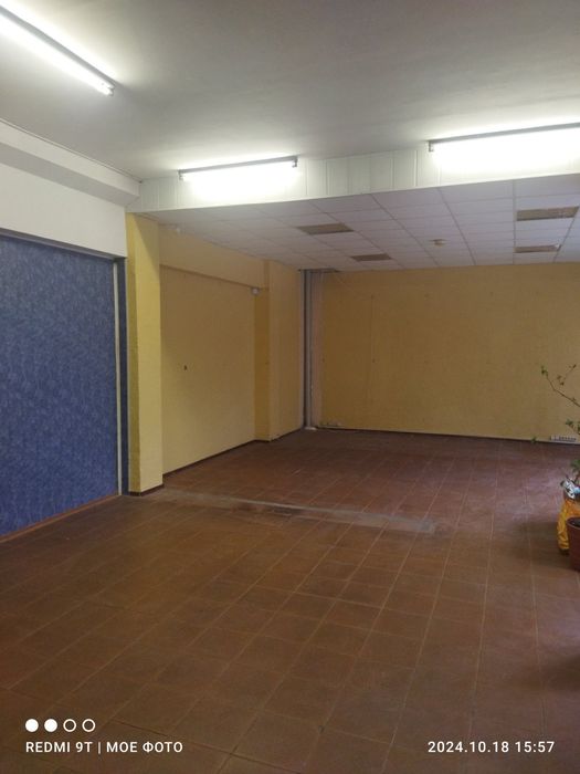 Здаеться в оренду площадь кв.м.,76 кв.м ., П.Глазового,Артем