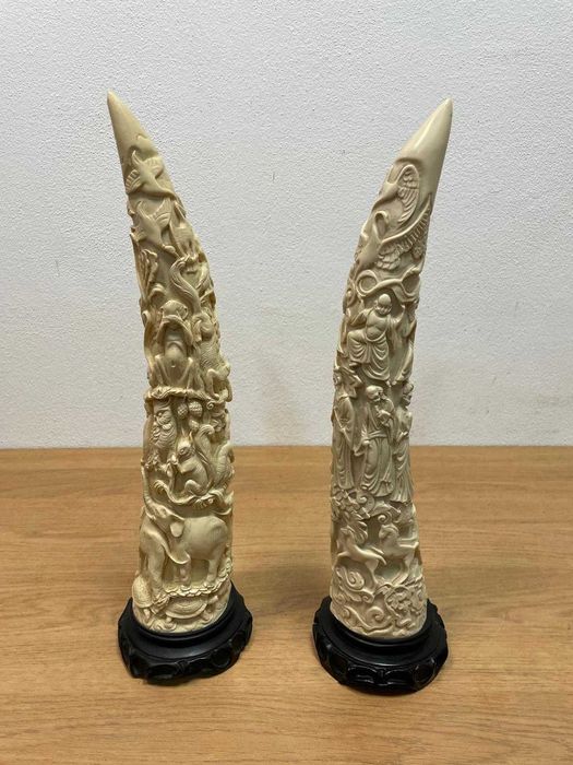 Esculturas antigas em marfinite, formas de dentes de elefante