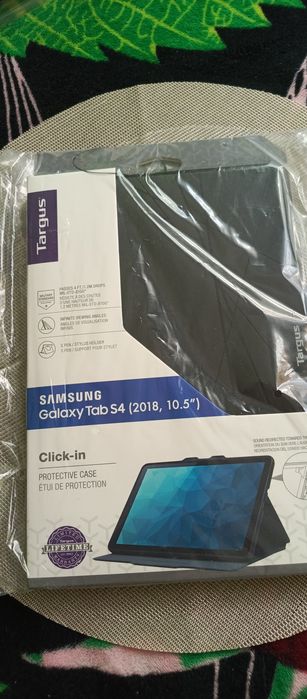 Продам чехол книжку для планшета
