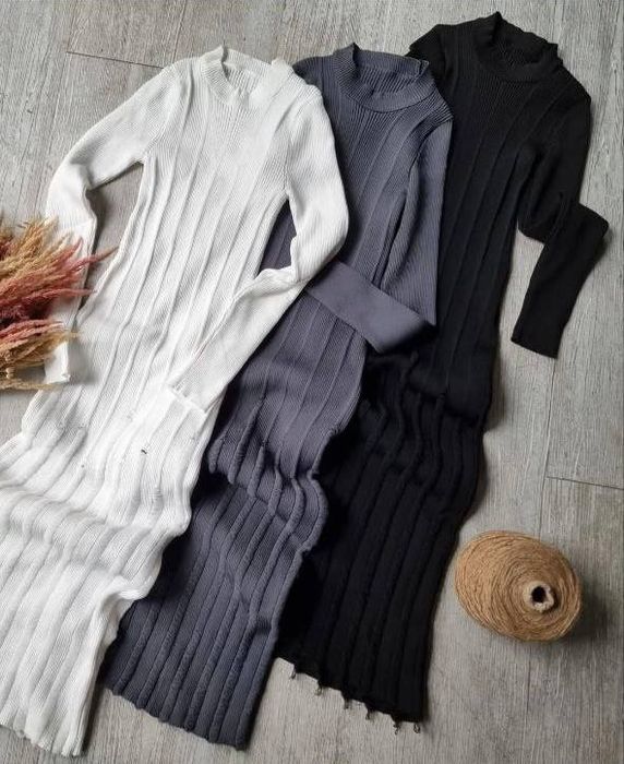 Чорна сукня рубчик  міді типу zara