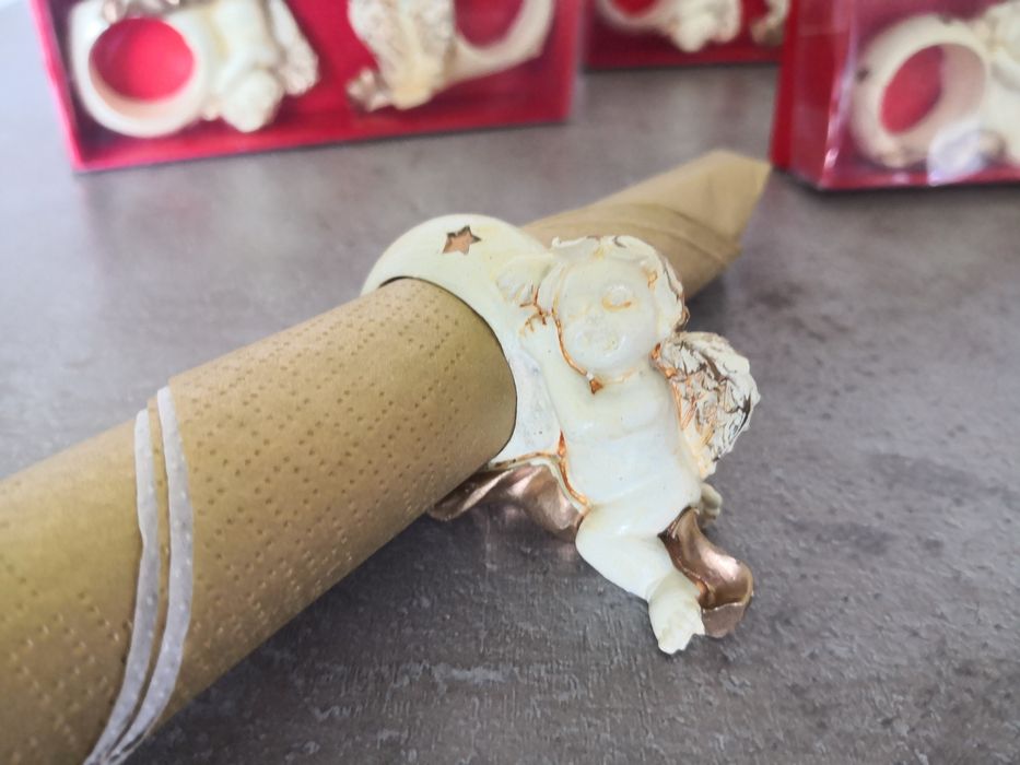 Pierścienie obrączki na serwetki serwetnik