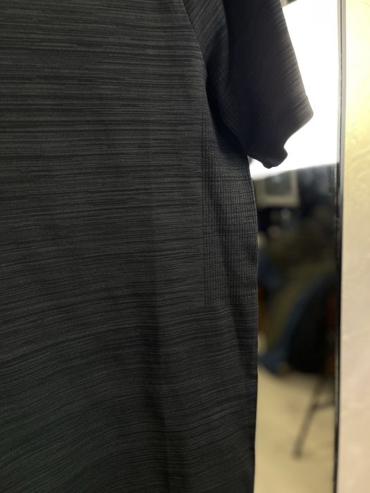 Спортивна футболка Gymshark Apex: дихаюча структура та атлетичний крій