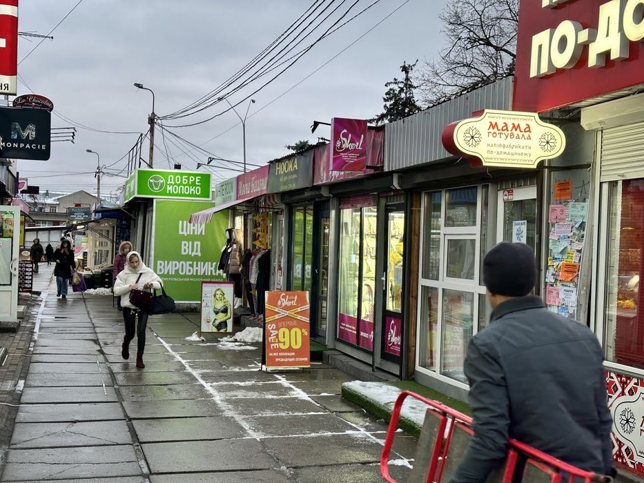 Оренда магазину 15м. М Дарниця вихід до Дит.Світу