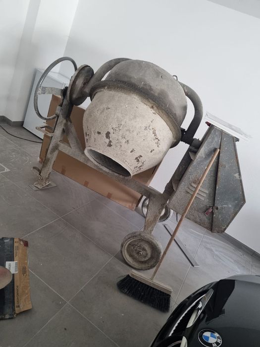 Martelo (motopico) e batoneira