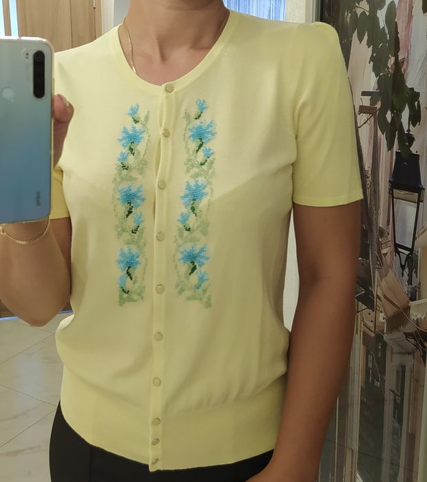 Вишиванка бісером (ручна робота)