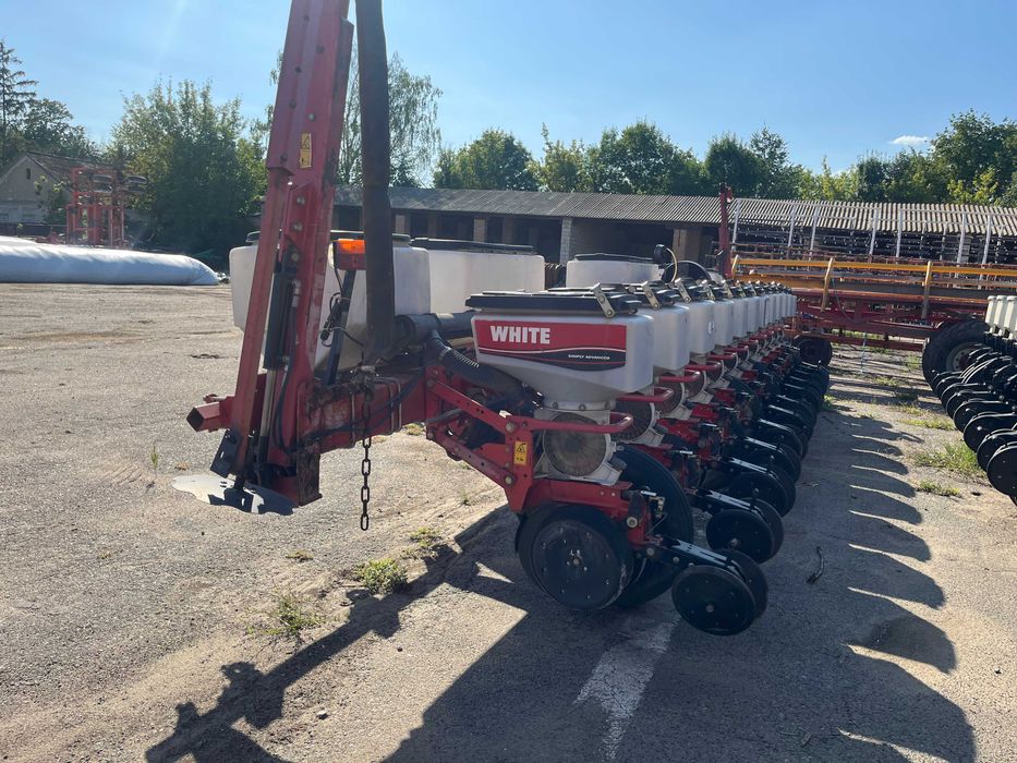 Просапна сівалка Massey-Ferguson-MF555 8,4м 12-рядна 2009р