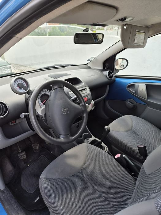 Peugeot 107 super econômico