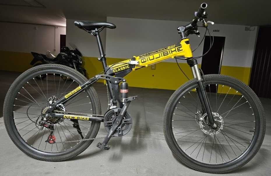 Bicicleta (s) dobrável (eis) 2. Compacta(s) para deslocações urbanas.