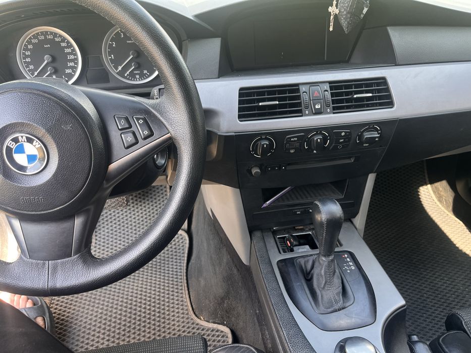 BMW e60 2004 2.5 газ бензин