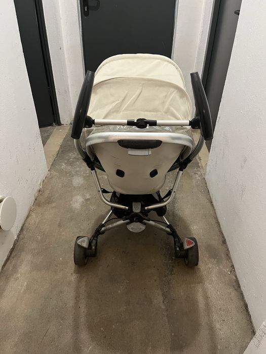 Carrinho de bebe Quinny com maxi cosi