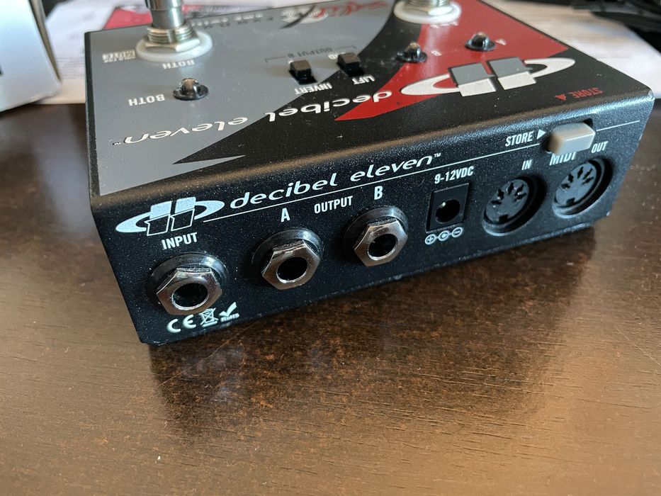 Decibel Eleven - Split Personality (Pedal AB-Y)
