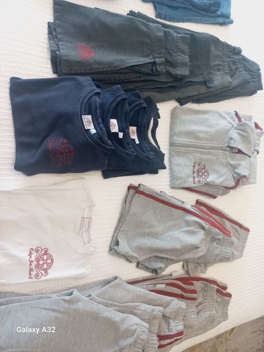 Roupa uniforme Colégio João Paulo II tamanho 3/4 anos