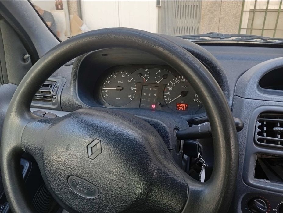 Vendo Renault clio