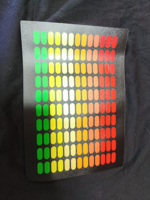 T-Shirt preta com painel equalizador