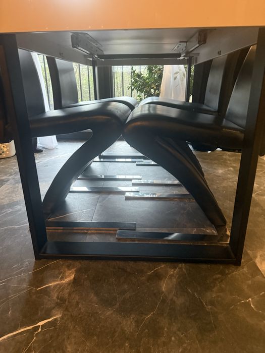 Krzesla eko skóra solidne