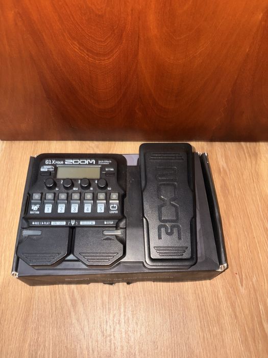 Zoom G1X Four Multi Effect-Pedal