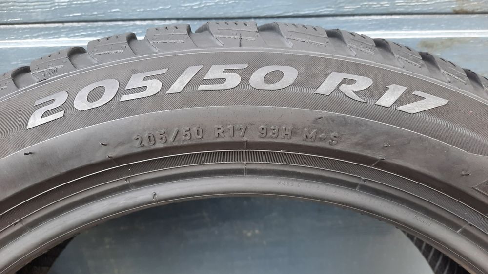 Pirelli 205/50 R17 Sottozero 2021 6 mm
