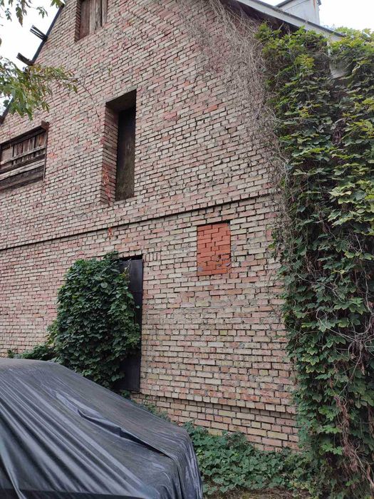 Алматинська  будинок (Люботинський провулок,4)  ,Дарниця