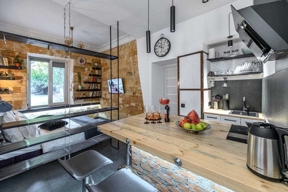 Аренда апартаментов посуточно Лофт/6011