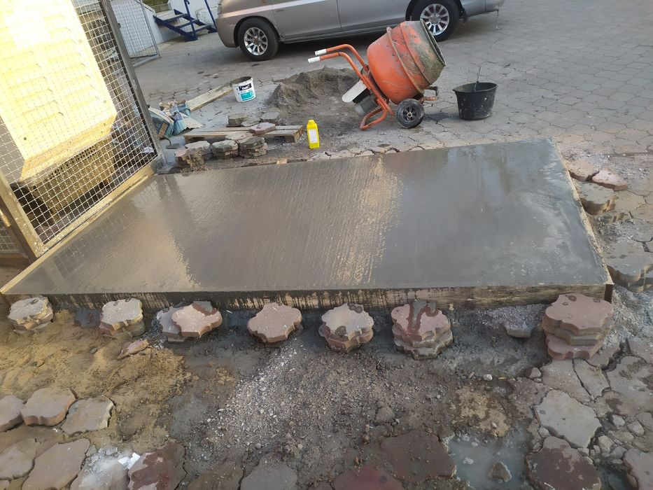 Заливка бетона, стяжки, отмостка и многое другое