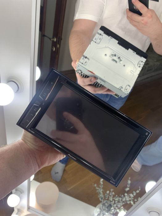 Автомагнитола Pioneer AVH-A200BT