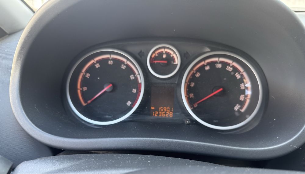 Opel corsa black edition