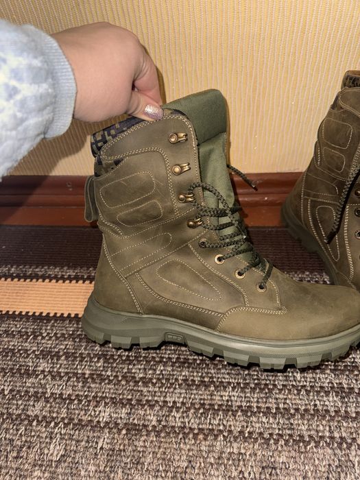 Чоловічі черевики