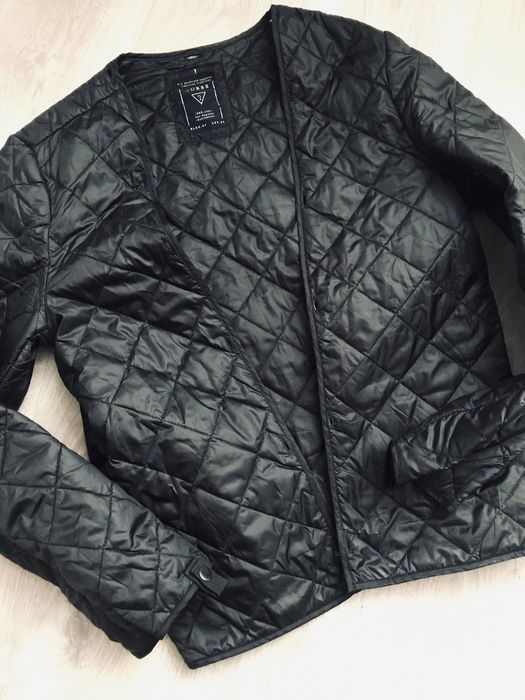 Plaszcz meski Guess podpinka markowy oryginalny ikona stylu