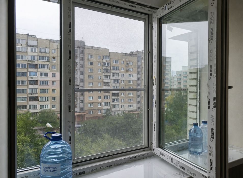 Продаж 2-ох кімнатної квартири в цегляному будинку ,Сихів!