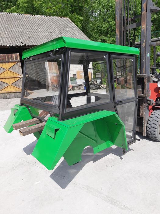 Kabina kabiny c 360,330, mf 235,255, t 25 bizon . DOSTĘPNE OD RĘKI