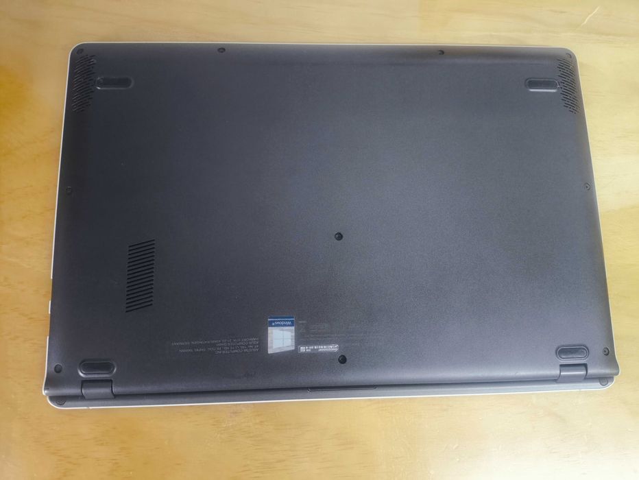 ASUS VivoBook S15 S530U | Core i7 | 15.6" NanoEdge | Portátil Fino e Leve