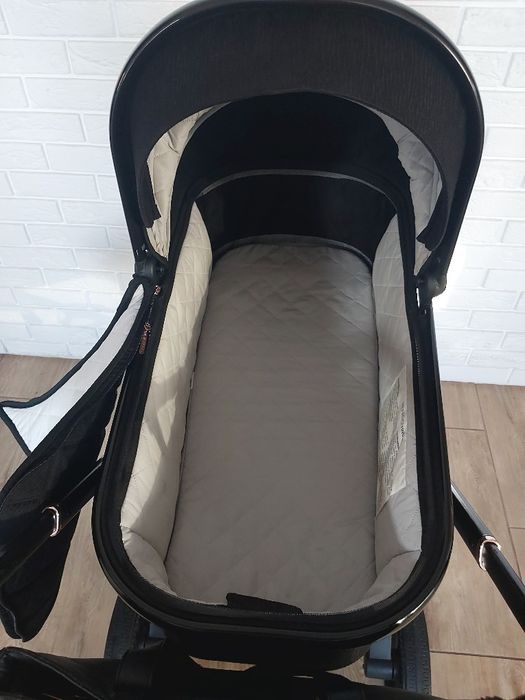 Piękny wózek.  Venicci 2w1 czarny WYSYŁAM