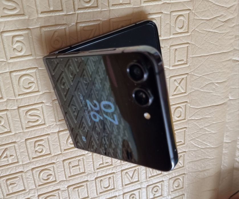 Samsung Galaxy z flip5