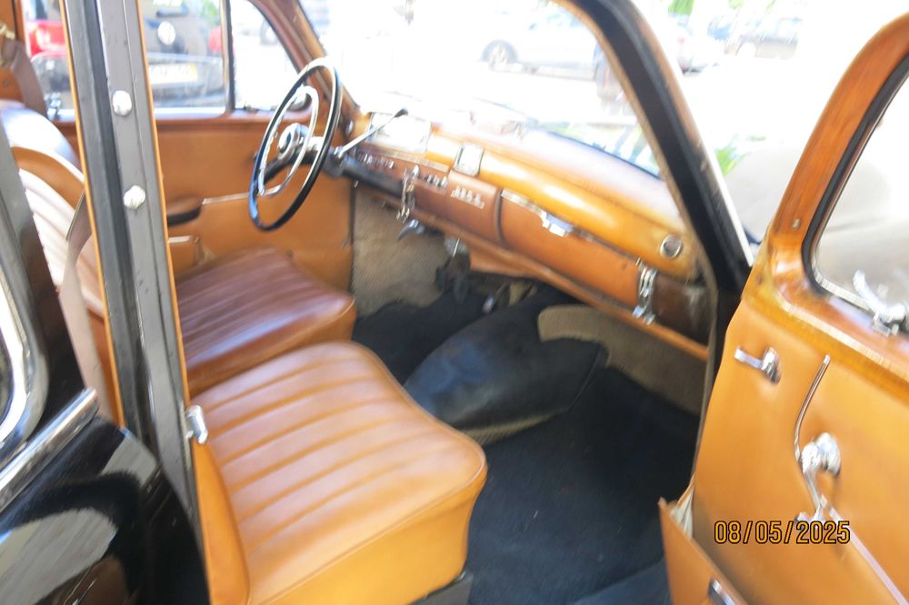 MERCEDES 220 S PONTON CLÁSSICO