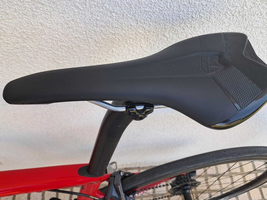 Specialized Tarmac SL6 Expert – Carbono + Zipp 202 + Ultegra 11v