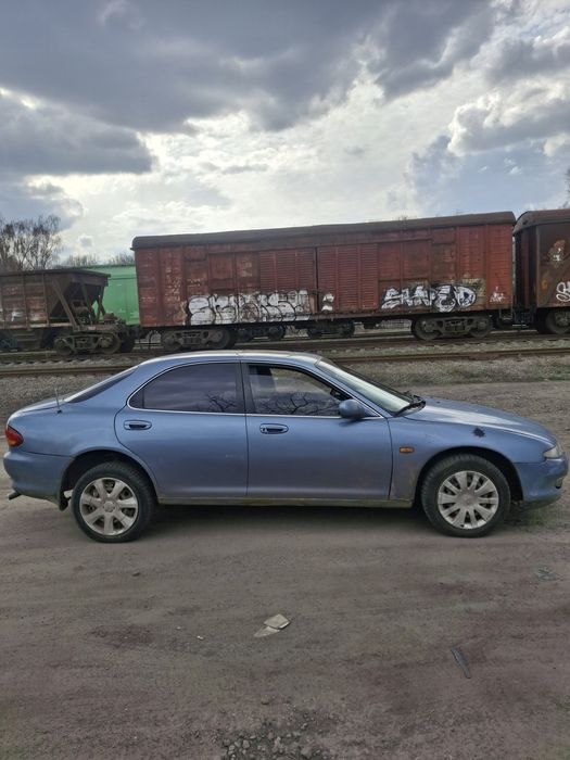 Продам мазду 1,6 бен