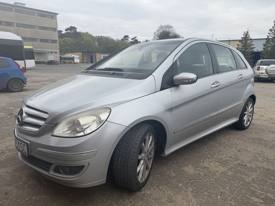 Mercedes B klasa 245