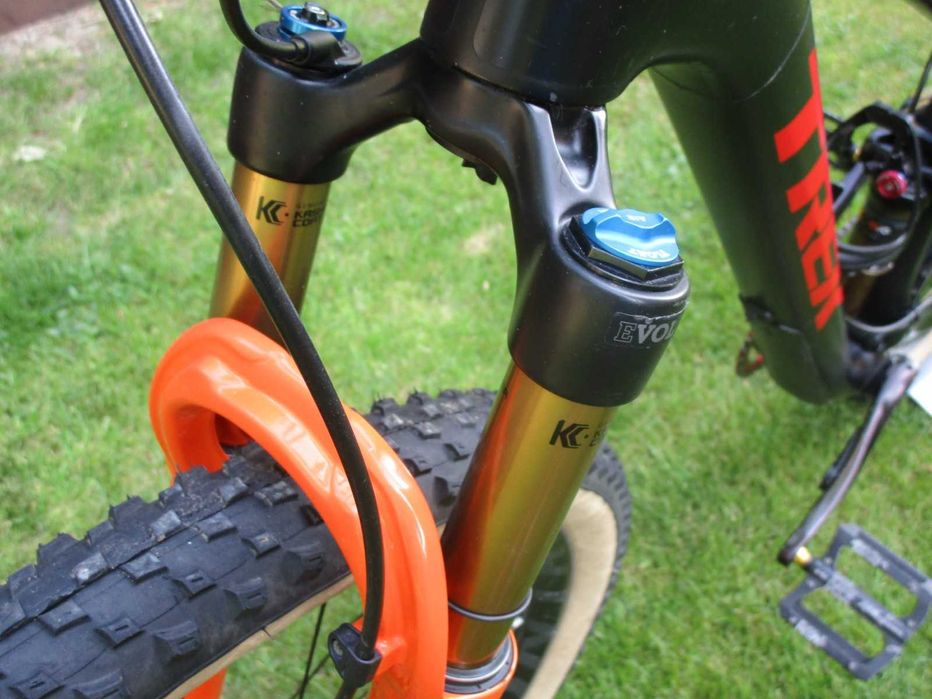 Bicicleta BTT Trek Top Fuel 9,9 RSL Carbon 29er Rockshox SID Shimano XTR DI2 funciona