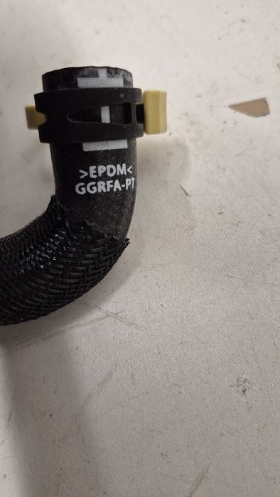 Oryginalny wąż wlotowy wody EGR 2.0D Jaguar RangeRover LR093647