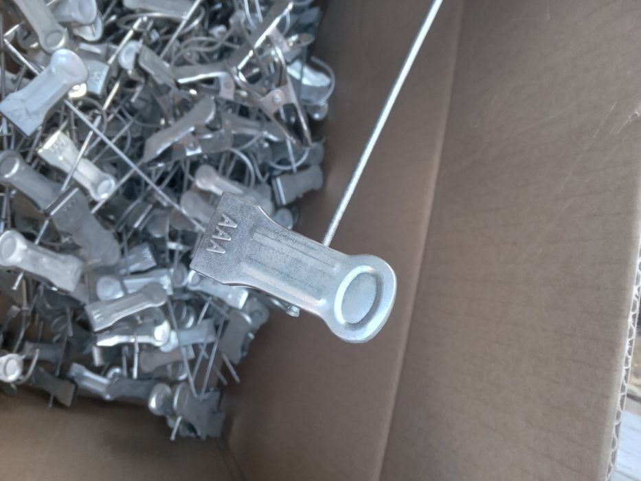 Прищепка брючная металлическая длина 250 мм  в наличии 150 шт