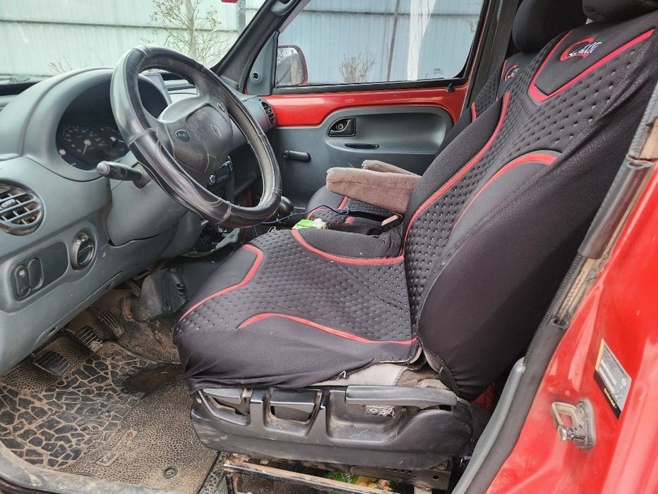 Renault Kangoo 1.9 дизель, на повному ходу