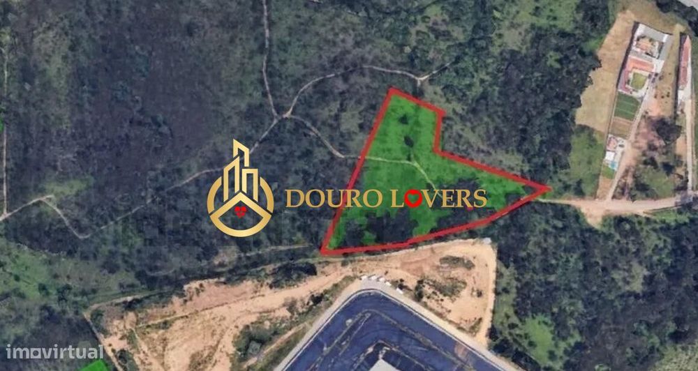 Terreno Rústico com 9.800m2 - Junto à Zona Industrial de Serzedo