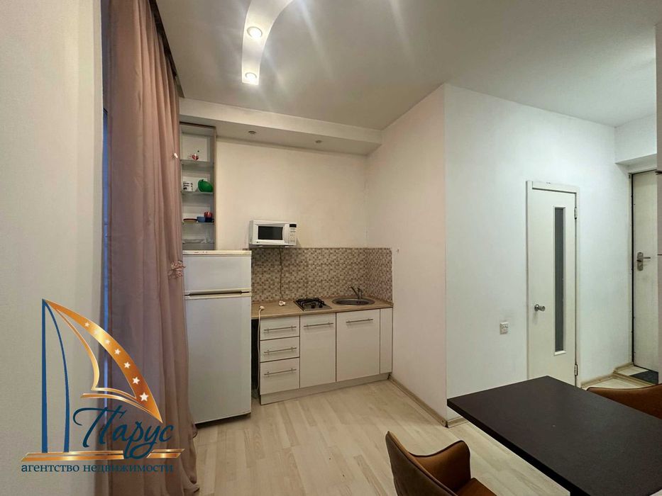 1-кімнатна  Південноукраїнська 5/5