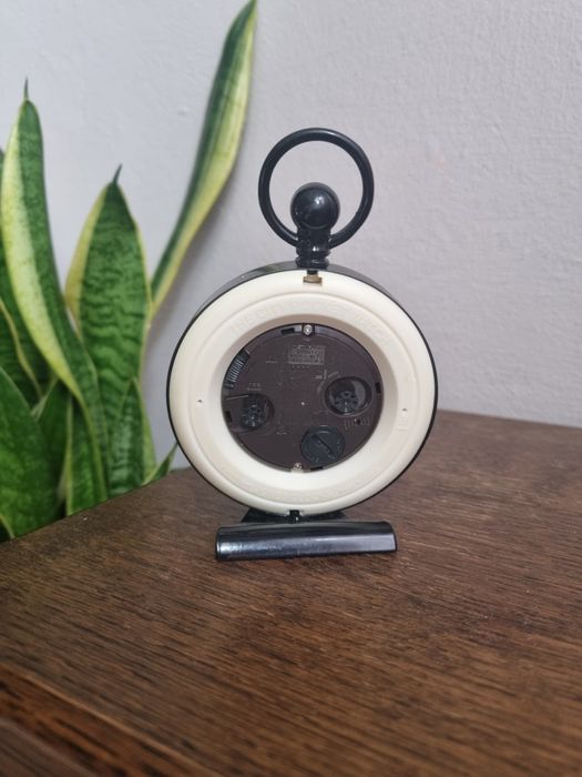 Zegarek retro stojący mały zegar
